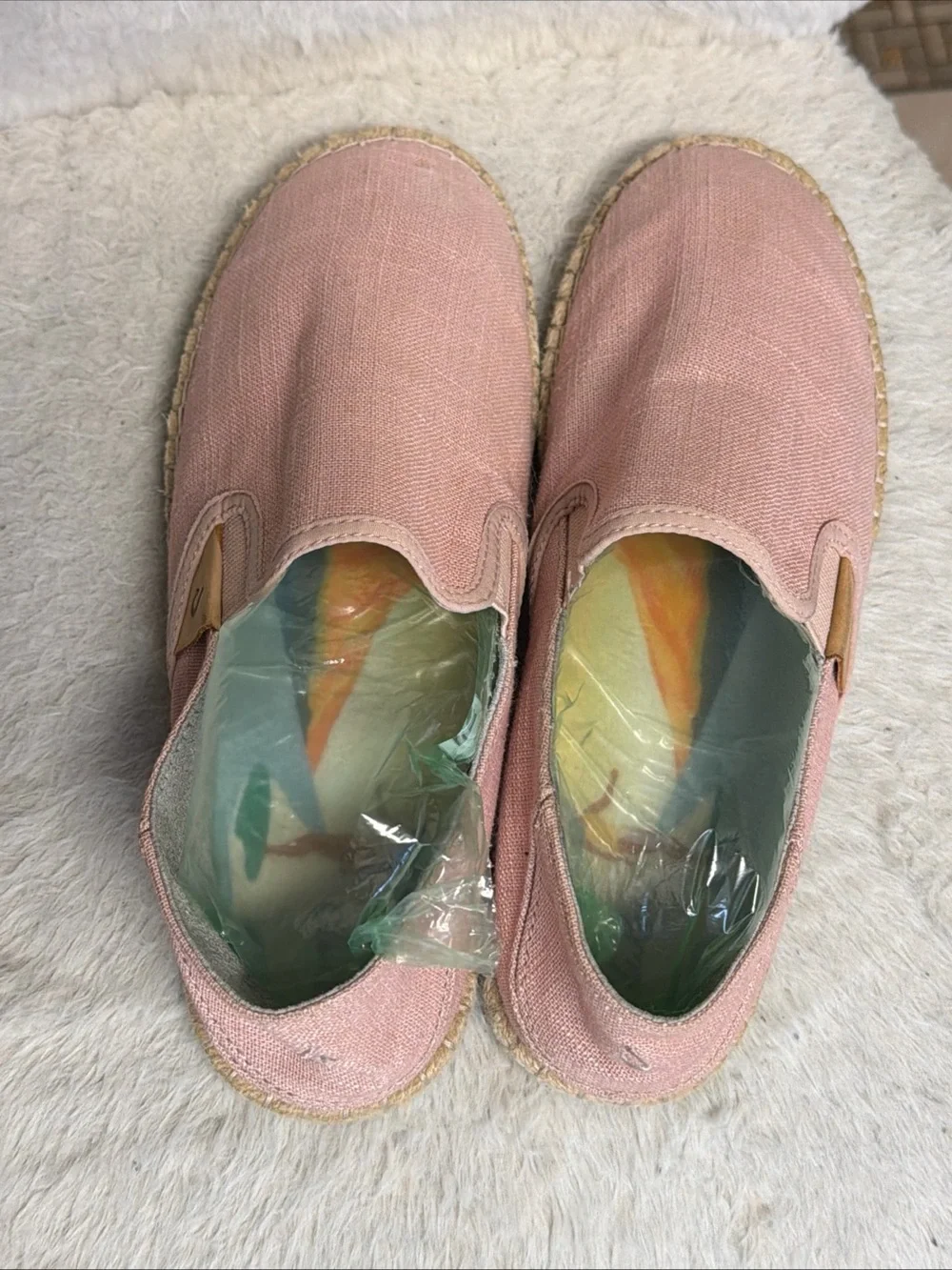 OluKai light pink